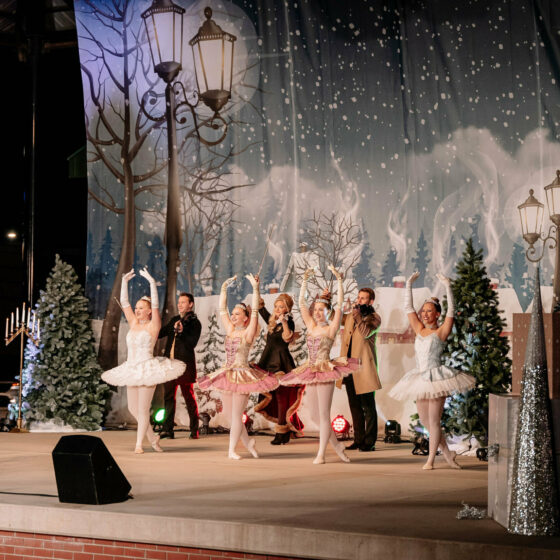 Ballerinas perform at Christmas in Le Mars